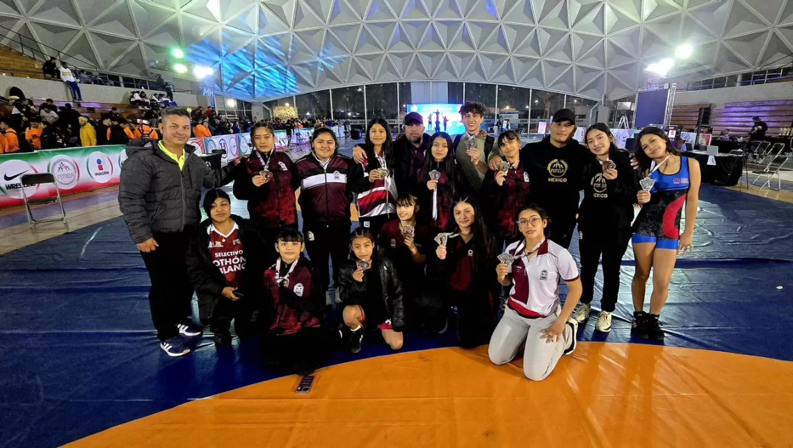 Destacan gladiadores quintanarroenses en el Campeonato Abierto Mexicano de Luchas Asociadas