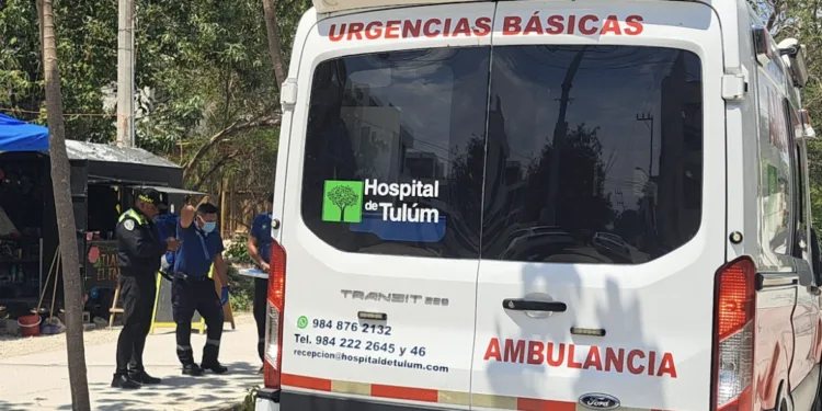 Turista omite alto y provoca choque en La Veleta; daños superan los 50 mil pesos