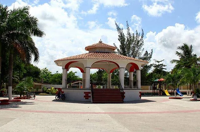 Aceleran regularización de asentamientos en Cancún; prevén legalizar hasta 5 mil lotes