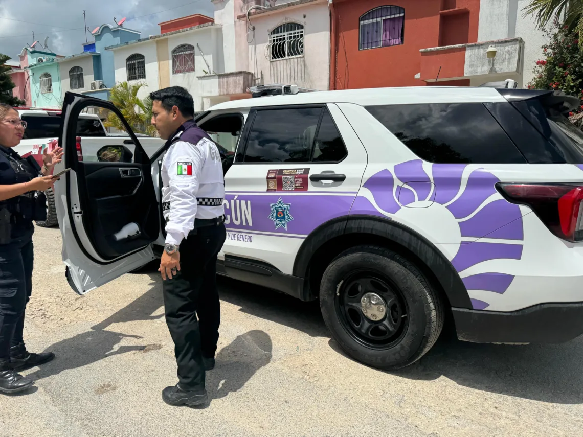 Incendios movilizan a cuerpos de emergencia en Cancún; reportan víctimas y rescates