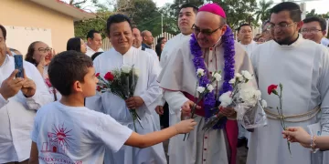 Salvador González ofrece su primera misa en Chetumal y llama a fortalecer la familia y la fe