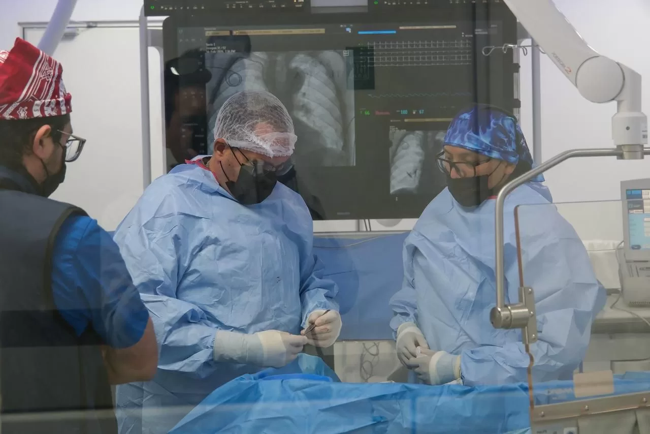 Entra en funcionamiento sala de hemodinamia en el Hospital General de Chetumal; directo a salvar vidas: Mara Lezama