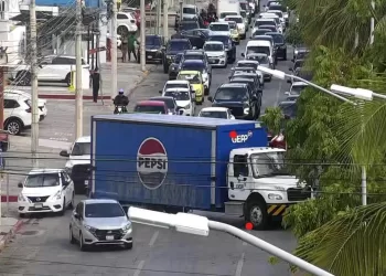 Accidente generó caos vial en el centro de Cancún