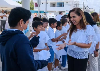 Toma protesta Mara Lezama a mil 200 comités ciudadanos activos en el Consejo Estatal de Paz y Justicia Cívica en Quintana Roo