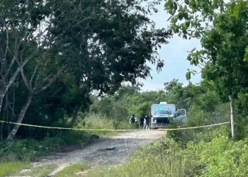 Hallan a dos personas sin vida en la periferia de Calderitas; investigan posible doble homicidio