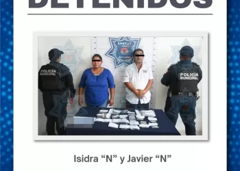 Dos detenidos tras robo de joyería en plaza de Cancún