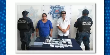 Dos detenidos tras robo de joyería en plaza de Cancún