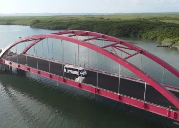 Puente Nichupté, cerca de inaugurarse; Gobierno estatal reporta avances en obras viales
