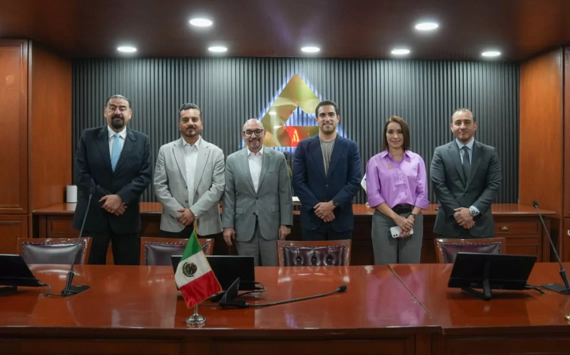 Gino Segura se reúne con representantes del sector turístico nacional