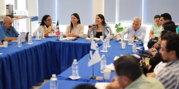 La Secretaría de Desarrollo Económico de Playa del Carmen refuerza alianzas con CANACO SERVYTUR