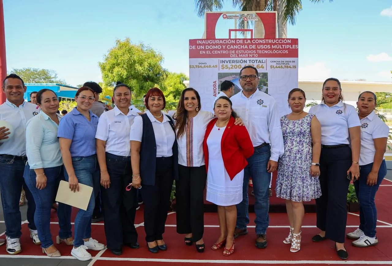 Entregan domo y cancha al CETMAR 10 de Chetumal