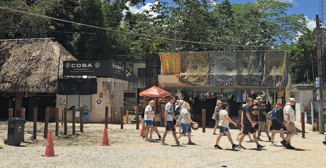 Cae afluencia turística en zona arqueológica de Cobá tras Semana Santa