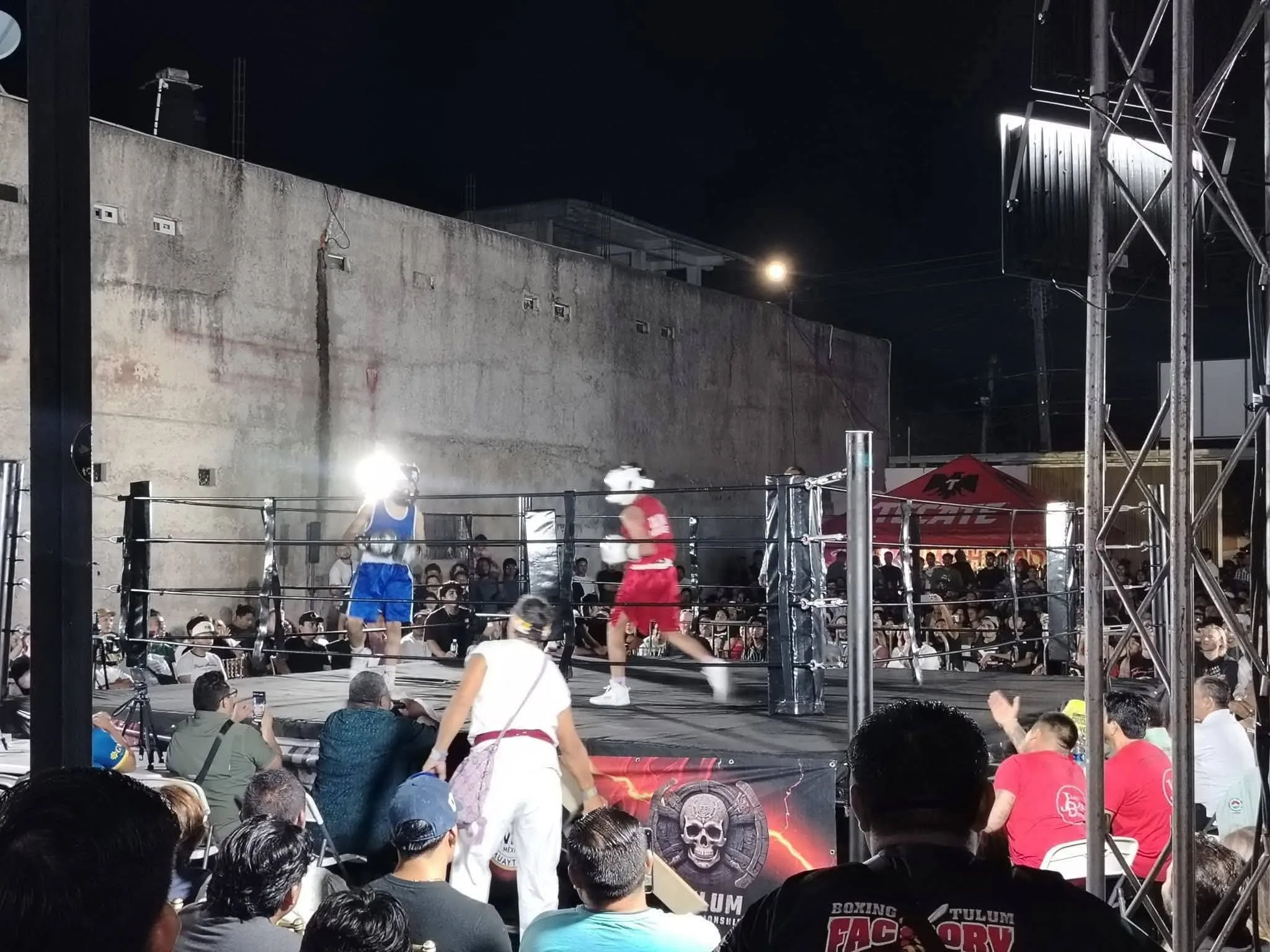 Tulum estrena el Coliseo Maya con una velada de boxeo internacional