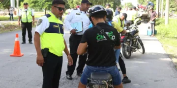 Refuerzan operativos en Cancún tras asaltos; caen dos presuntos responsables
