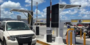 Clausuran estacionamiento de Cancún Mall por cobros irregulares