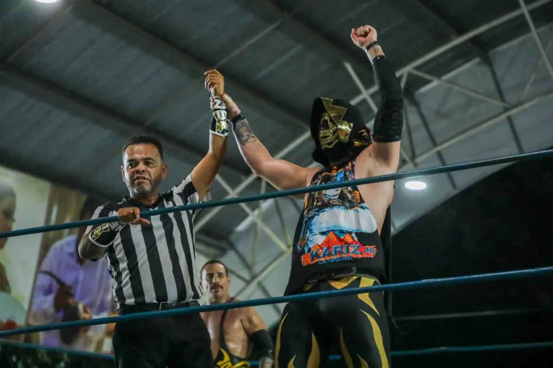 Función de lucha libre en Tulum busca recaudar fondos para apoyar a trabajador con problemas de salud