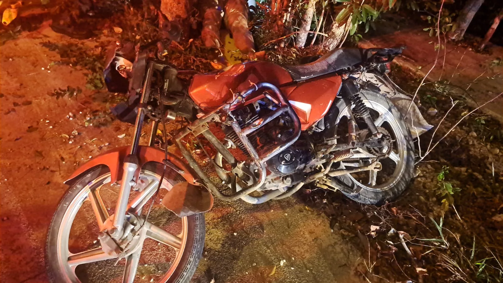 Alcohol y velocidad marcan inicio trágico del periodo vacacional en Tulum; dos motociclistas mueren en accidentes