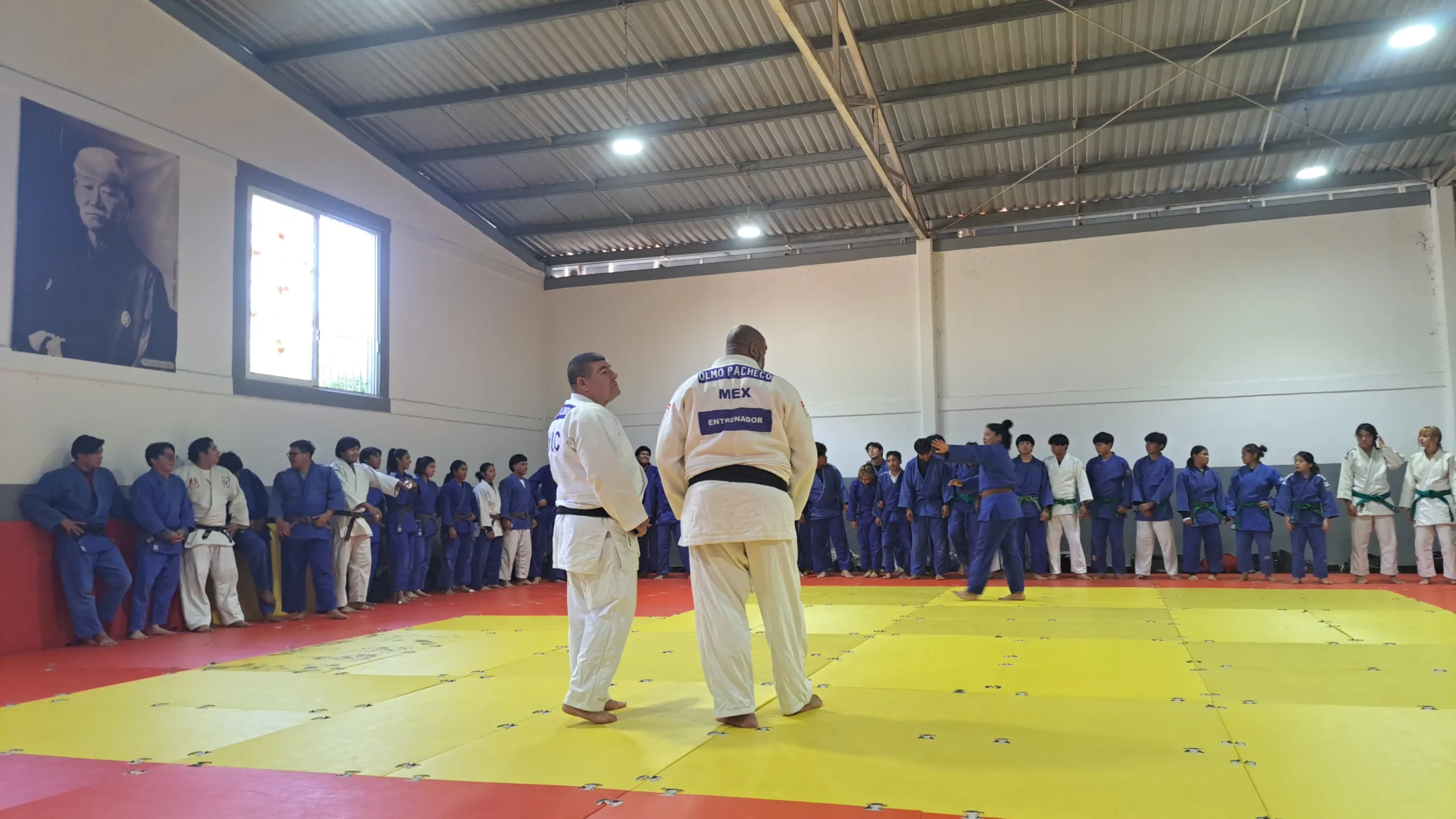 Refuerzan preparación rumbo a la Olimpiada Nacional 2026 con entrenamiento conjunto de judo en Tulum
