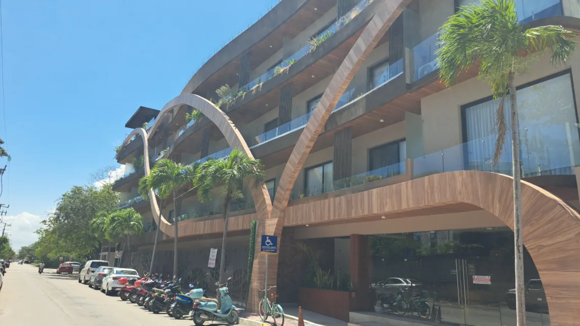 Comprador denuncia fraude inmobiliario en Tulum tras pagar departamento de 97 mil dólares
