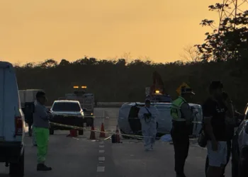 Volcadura fatal en la autopista Cancún–Mérida
