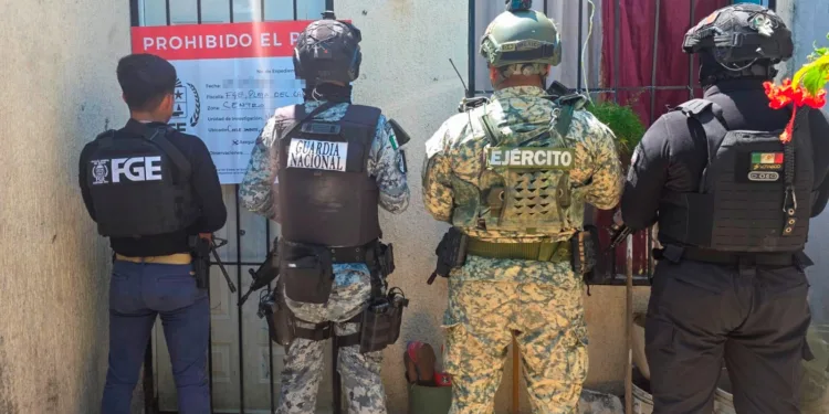 Cateo simultáneo desata operativo y deja cinco detenidos por presunto narcomenudeo en Playa del Carmen y Puerto Morelos