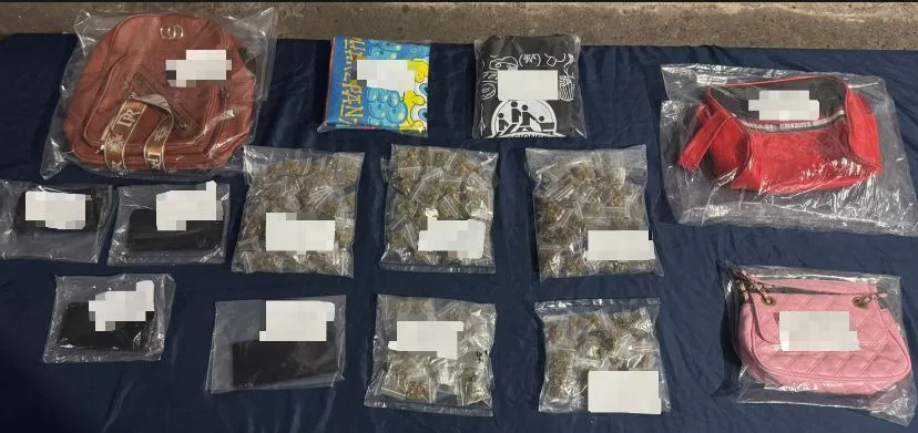 Cinco detenidos y 250 dosis aseguradas en la supermanzana 63