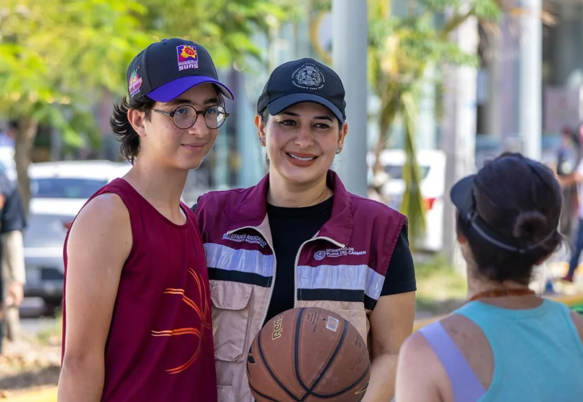 Estefanía Mercado entrega primera etapa de la modernización de la Avenida 10 en Playa del Carmen