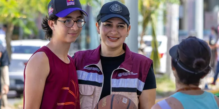 Estefanía Mercado entrega primera etapa de la modernización de la Avenida 10 en Playa del Carmen