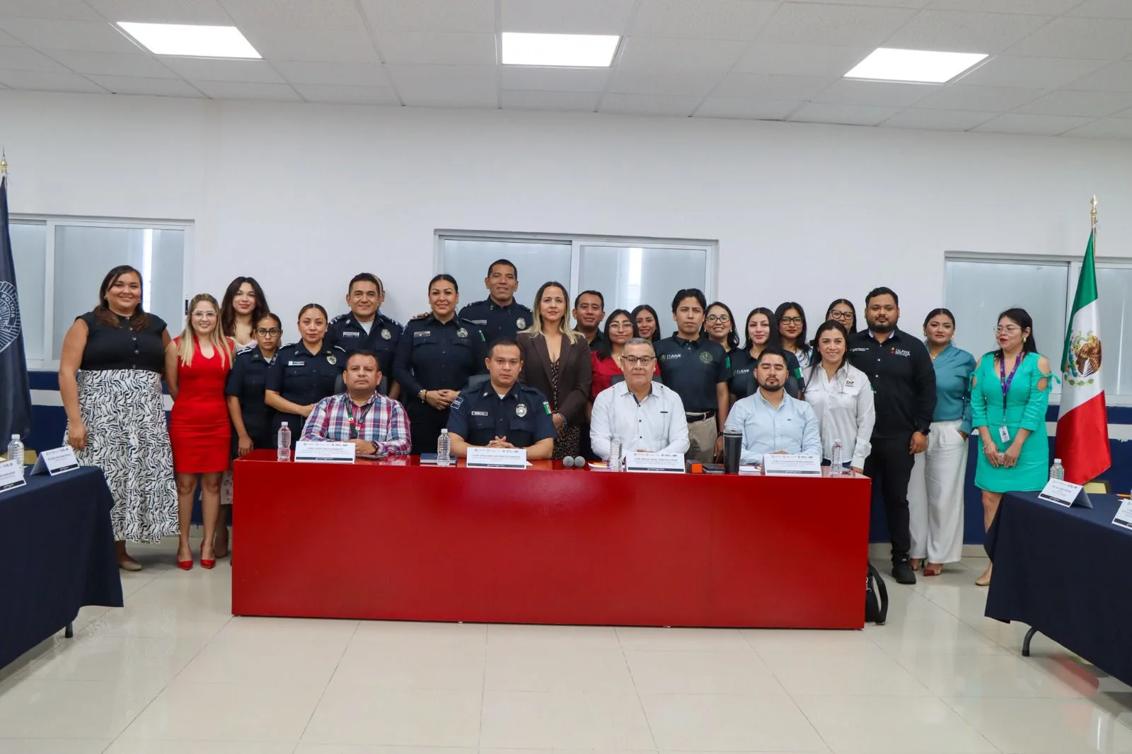 Gobierno de Playa del Carmen y la FGE trabajan en la construcción de entornos seguros para las y los estudiantes