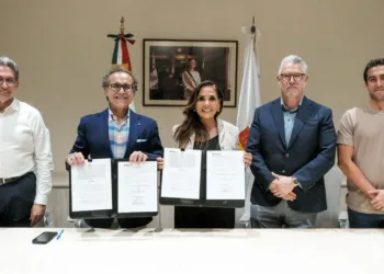 Mara Lezama firma acuerdo que permitiría instalar en Cancún la fundación Mission Brain para fortalecer la atención neurológica especializada
