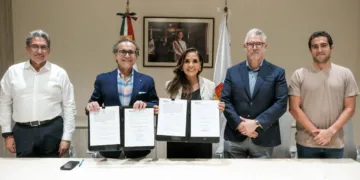 Mara Lezama firma acuerdo que permitiría instalar en Cancún la fundación Mission Brain para fortalecer la atención neurológica especializada