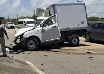 Brutal choque contra estructura del C5 deja a conductor entre la vida y la muerte en la federal 307