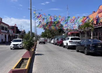Avenida Yaxchilán se apaga; empresarios piden rescate urgente del corazón turístico de Cancún