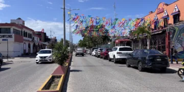 Avenida Yaxchilán se apaga; empresarios piden rescate urgente del corazón turístico de Cancún