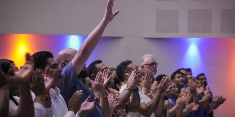 Rumbo al 2027, iglesias en Cancún impulsan perfiles cristianos para participar en política