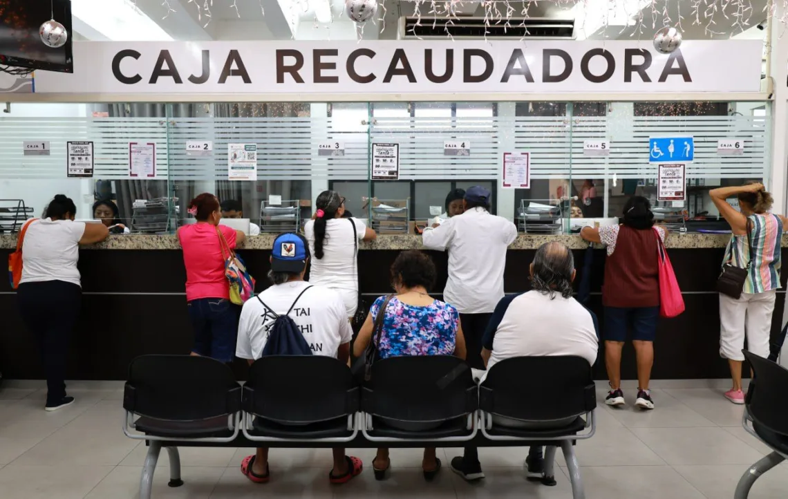 Miles de cancunenses aprovechan programa para saldar predial y regularizar sus propiedades
