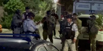 Presuntos detenidos y motos aseguradas tras cateo en Tierra Maya