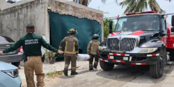 Evitan posible explosión por fuga de gas en vivienda de la Región 237 de Cancún