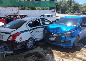 Accidente en gasolinera de Cancún provoca intensa movilización de cuerpos de emergencia