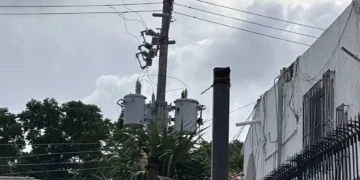 Cancún inicia limpieza de cableado en la Nader; alistan transformación histórica del Centro