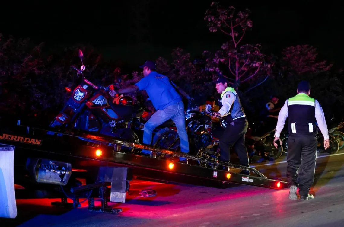 Operativo contra rodadas deja 91 detenidos, 104 motocicletas aseguradas y un vehículo con reporte de robo en Cancún