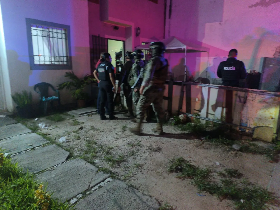 Ejecutan a un hombre dentro de su vivienda en la Región 105 en Cancún