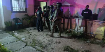 Ejecutan a un hombre dentro de su vivienda en la Región 105 en Cancún