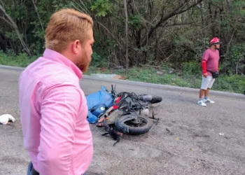 Mujer salió de su trabajo y encontró la muerte en el camino