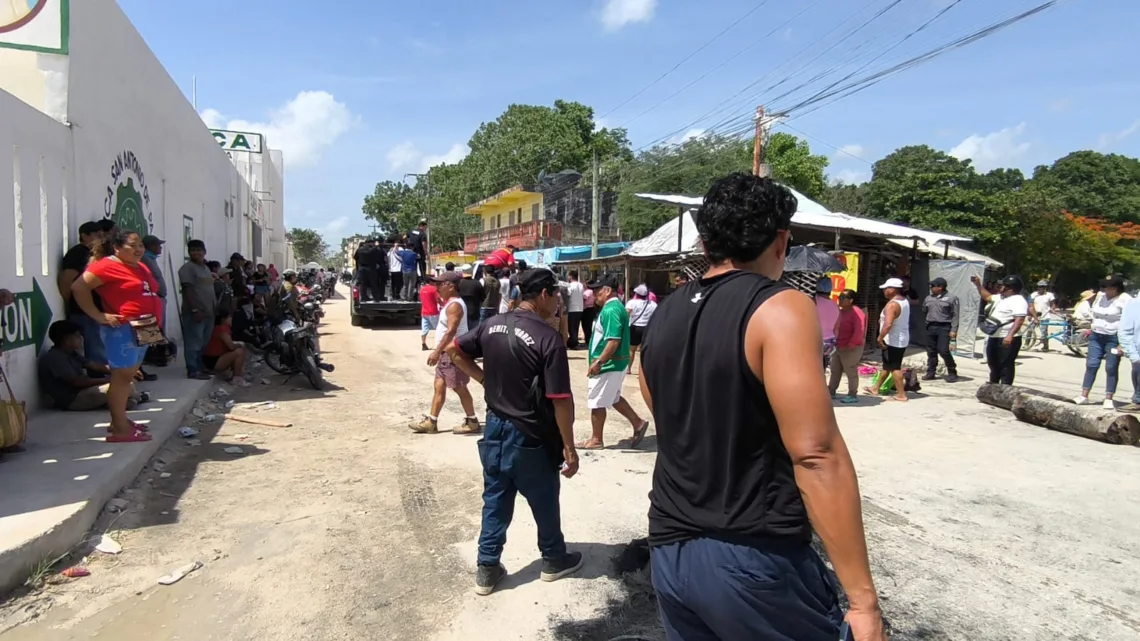Tras casi 24 horas de caos, levantan bloqueo en los principales accesos a Cancún
