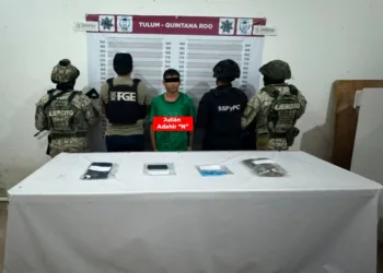 Caen tres presuntos distribuidores de droga en Tulum; les aseguran cristal, cocaína, tusi, éxtasis y otras sustancias