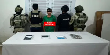 Caen tres presuntos distribuidores de droga en Tulum; les aseguran cristal, cocaína, tusi, éxtasis y otras sustancias