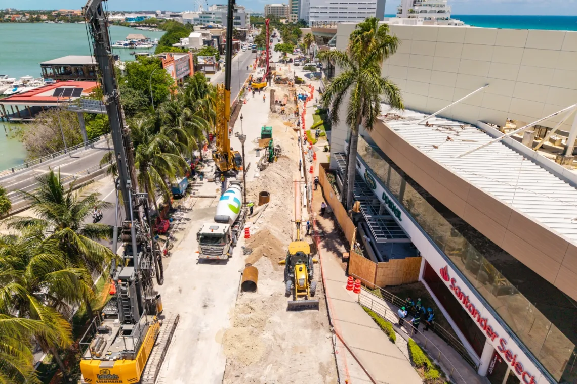 Aguakan avanza en la segunda etapa del Distribuidor Vial Kukulcán en la Zona Hotelera de Cancún