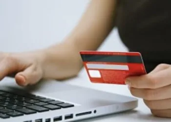Alertan por aumento de fraudes en paquetes vacacionales en Cancún