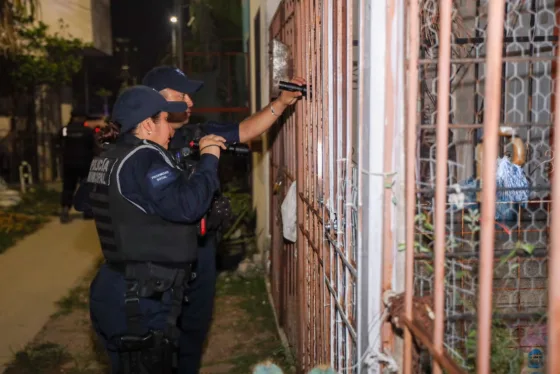 Policía de Cancún lleva su estrategia de proximidad a la Supermanzana 259 para escuchar a vecinos